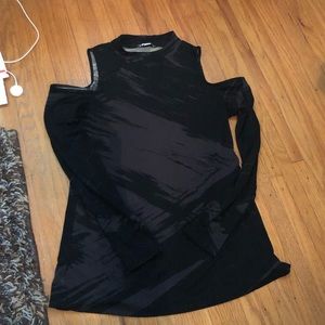 Cut out shoulder work out top